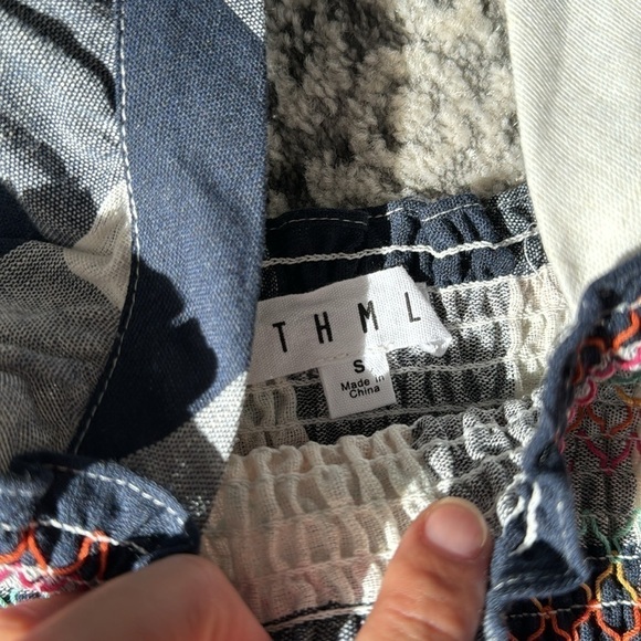 Feeling Just Right Navy Blue Gingham Tank size small - Picture 2 of 3